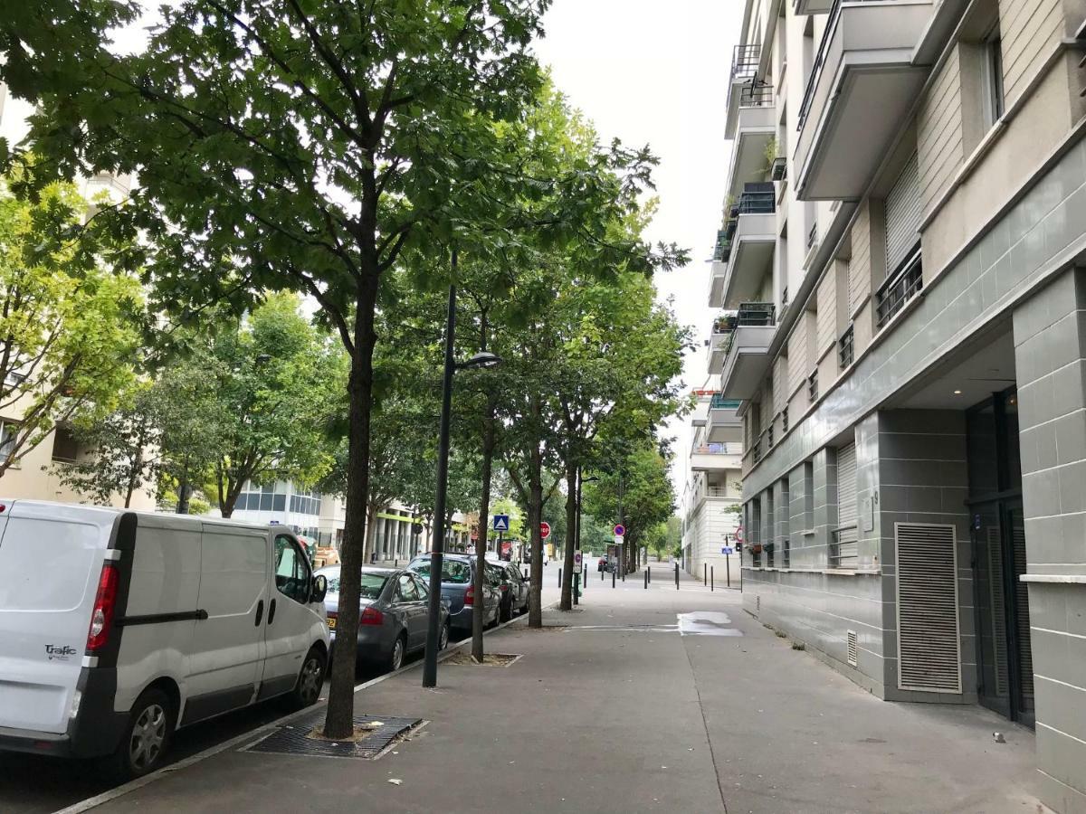 F2 Paris 10Eme Gare Du Nord - Stade De France - Parking แซงต์-เดอนี ภายนอก รูปภาพ